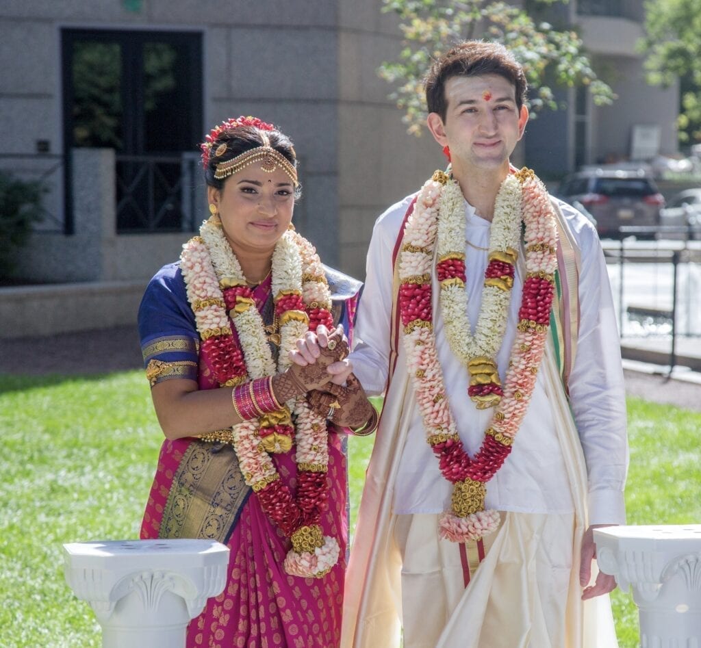 Beautiful Philadelphia Hindu wedding outside of the Logan Hotel